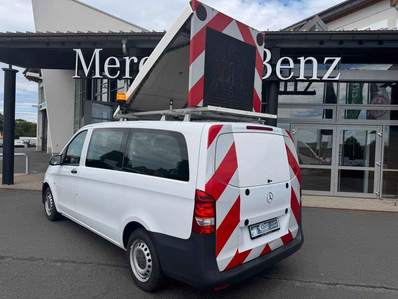 Mercedes-Benz Vito 111 CDI Tourer Begleitfahrzeug BF3+ / WVZ - Товарно комбе: слика 1 Mercedes-Benz Vito 111 CDI Tourer Begleitfahrzeug BF3+ / WVZ - Товарно комбе: слика 1
