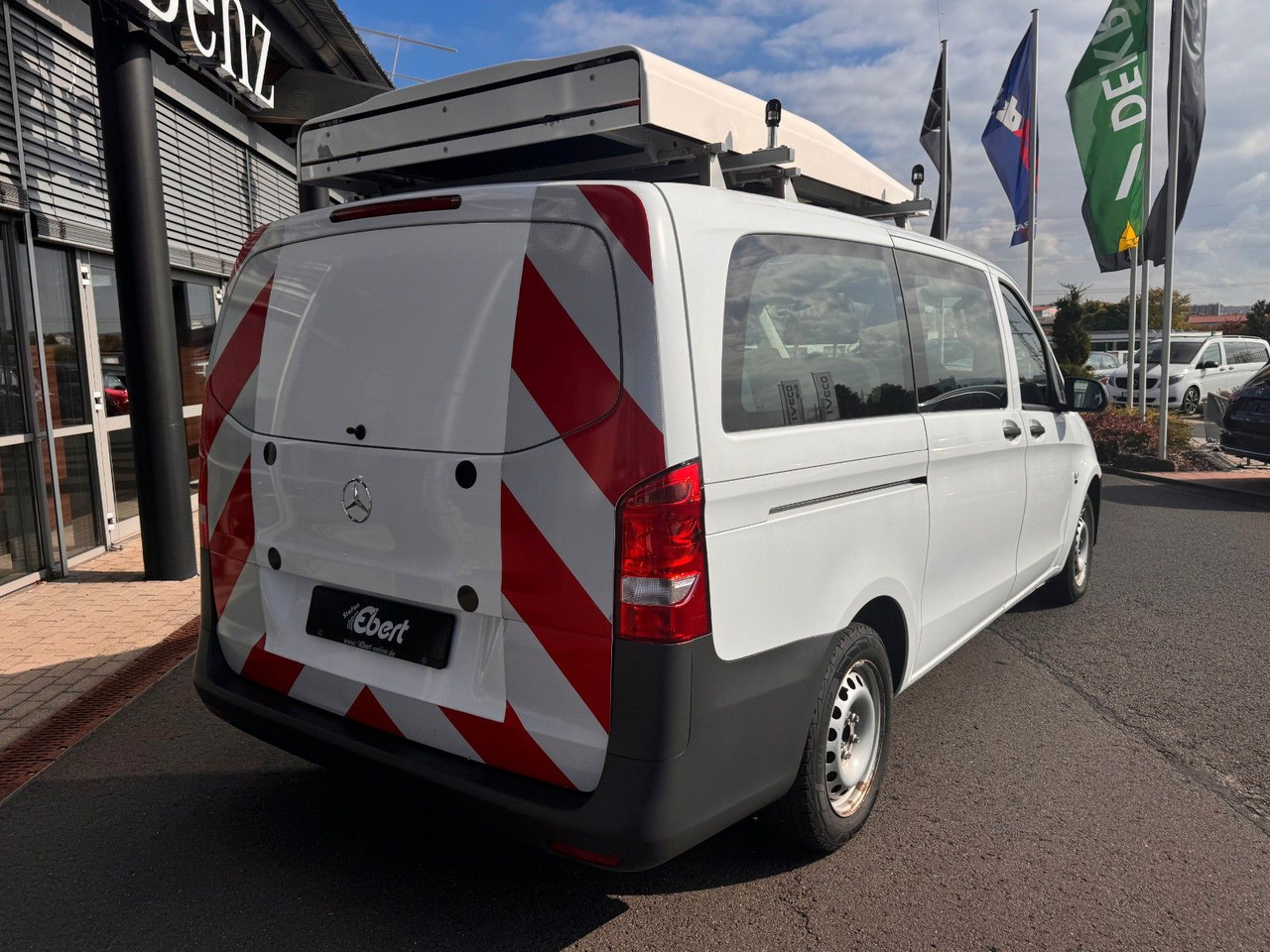 Mercedes-Benz Vito 111 CDI Tourer Begleitfahrzeug BF3+ / WVZ - Патничко комбе: слика 4 Mercedes-Benz Vito 111 CDI Tourer Begleitfahrzeug BF3+ / WVZ - Патничко комбе: слика 4