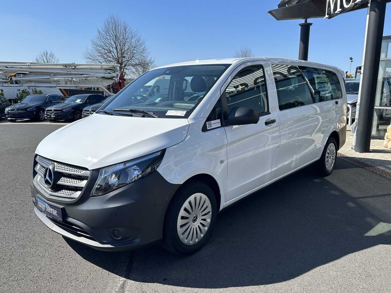 Mercedes-Benz Vito 114 CDI Tourer 8Sitze Klima Audio40 Kamera - Патничко комбе: слика 3 Mercedes-Benz Vito 114 CDI Tourer 8Sitze Klima Audio40 Kamera - Патничко комбе: слика 3