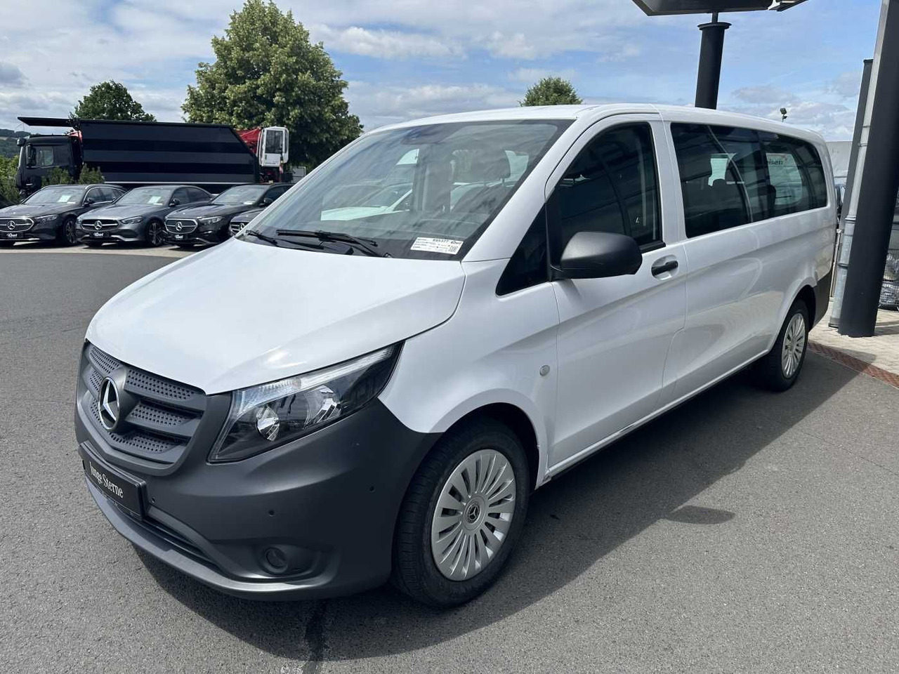 Mercedes-Benz Vito 114 CDI Tourer 9G Klima Audio40 Extralang - Патничко комбе: слика 3 Mercedes-Benz Vito 114 CDI Tourer 9G Klima Audio40 Extralang - Патничко комбе: слика 3