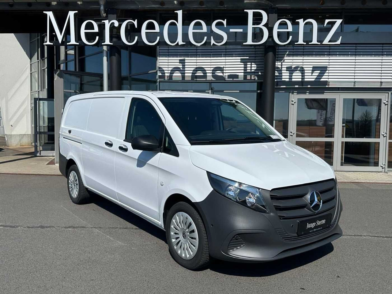 Mercedes-Benz Vito 116 CDI neues Modell Klima Kamera MBUX - Мало комбе: слика 1 Mercedes-Benz Vito 116 CDI neues Modell Klima Kamera MBUX - Мало комбе: слика 1