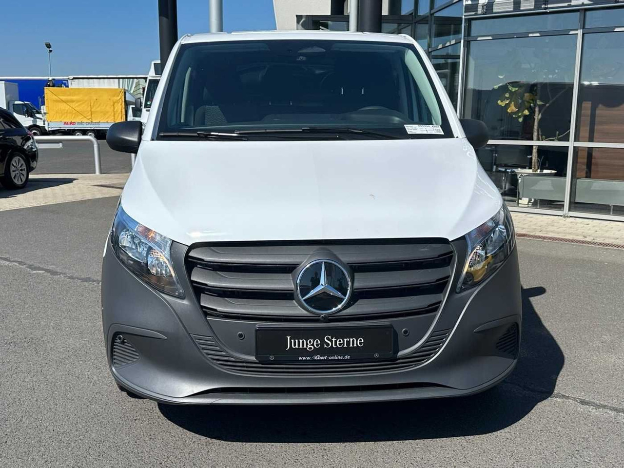 Mercedes-Benz Vito 116 CDI neues Modell Klima Kamera MBUX - Мало комбе: слика 2 Mercedes-Benz Vito 116 CDI neues Modell Klima Kamera MBUX - Мало комбе: слика 2