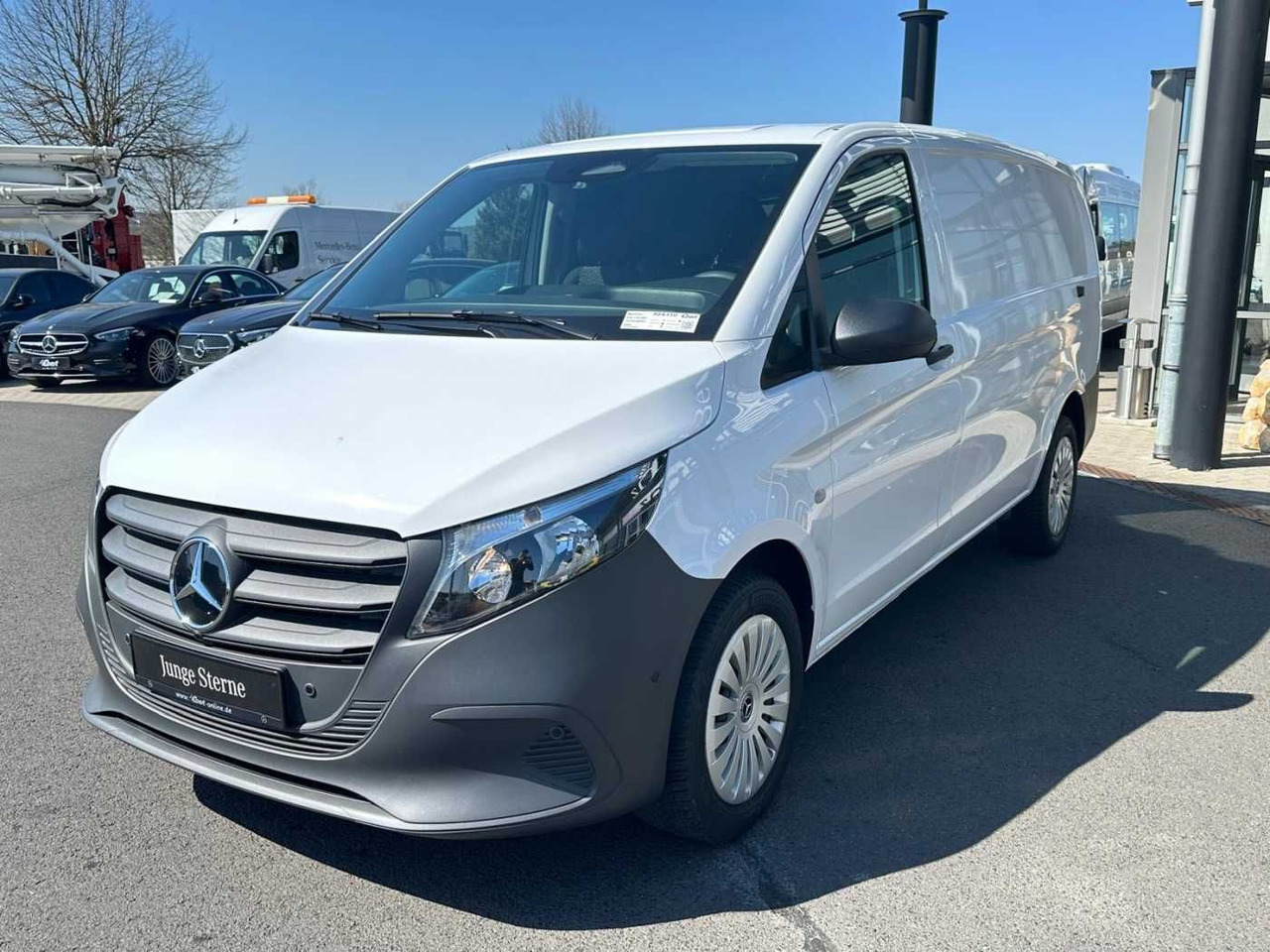 Mercedes-Benz Vito 116 CDI neues Modell Klima Kamera MBUX - Мало комбе: слика 3 Mercedes-Benz Vito 116 CDI neues Modell Klima Kamera MBUX - Мало комбе: слика 3