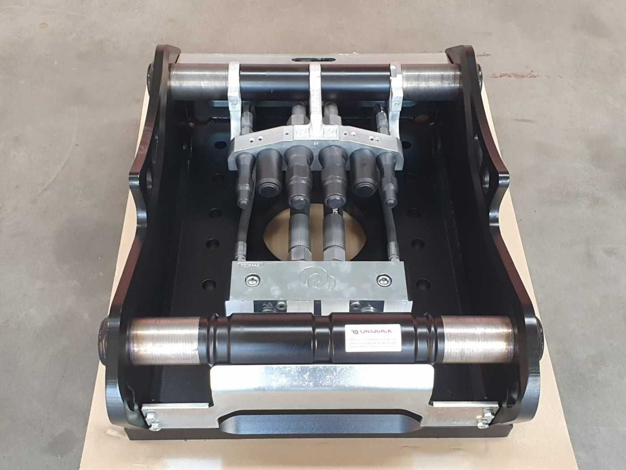 Брза спојка OilQuick OQ70/55 Adapterplatte für Westtech NEU: слика 7 Брза спојка OilQuick OQ70/55 Adapterplatte für Westtech NEU: слика 7