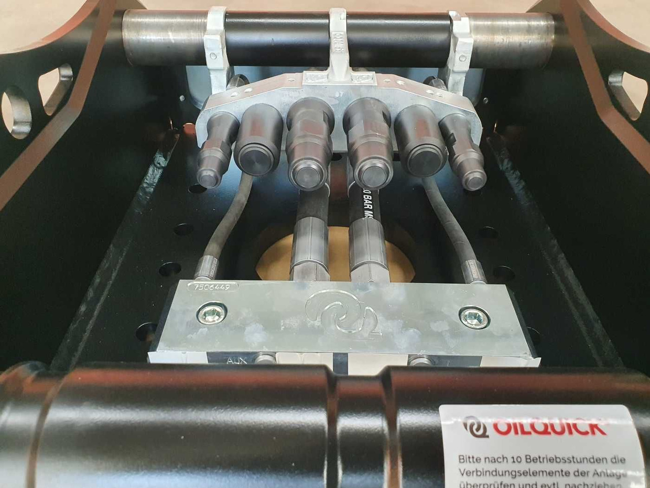 Брза спојка OilQuick OQ70/55 Adapterplatte für Westtech NEU: слика 10 Брза спојка OilQuick OQ70/55 Adapterplatte für Westtech NEU: слика 10