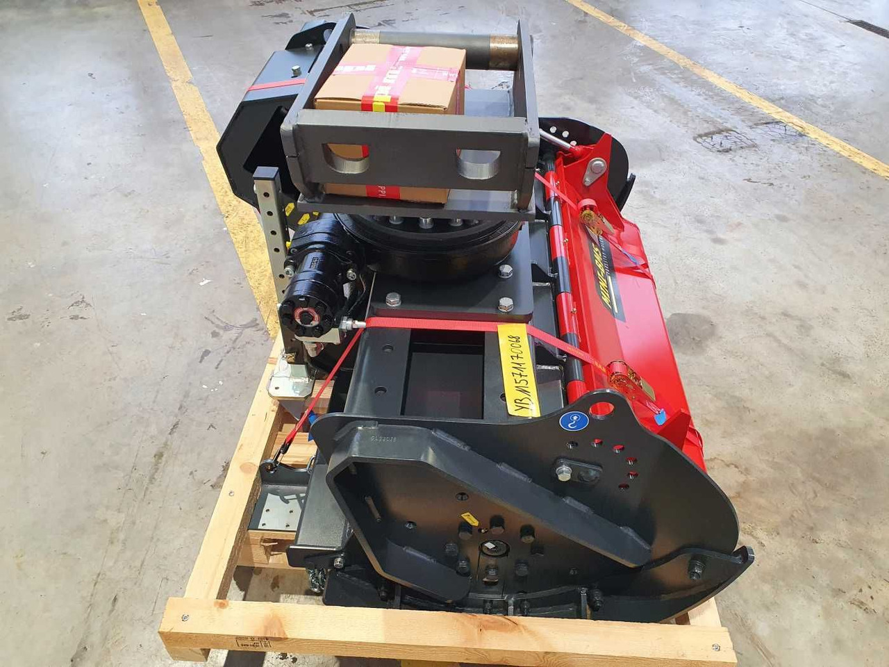 Шумски мулчер Seppi MINI-BMS 105 Forstmulcher Drehmotor MS08: слика 8 Шумски мулчер Seppi MINI-BMS 105 Forstmulcher Drehmotor MS08: слика 8