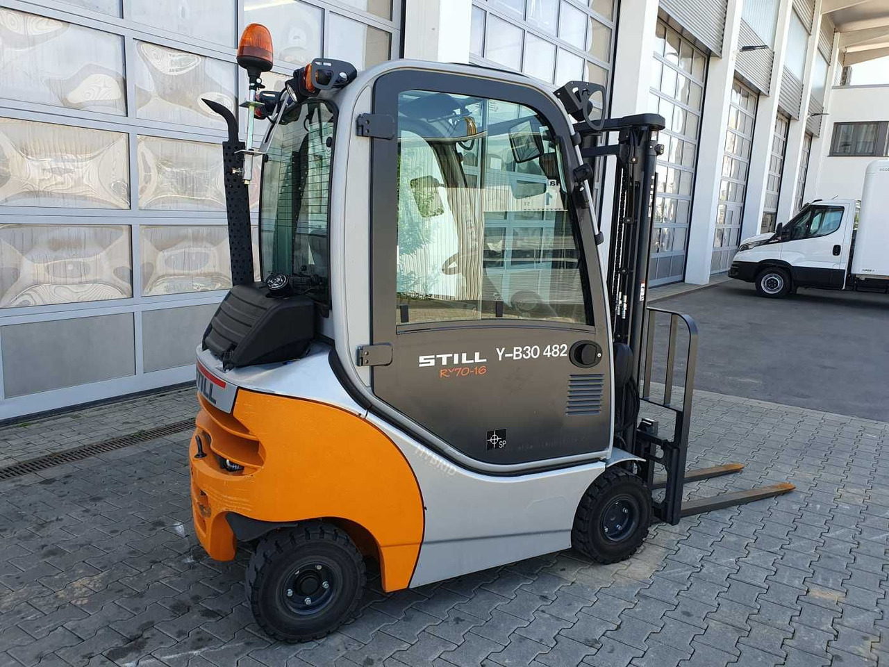 Still RX70-16 / Triplex: 4.60m / nur 576h! / 1.600kg - Дизел вилушкар: слика 4 Still RX70-16 / Triplex: 4.60m / nur 576h! / 1.600kg - Дизел вилушкар: слика 4