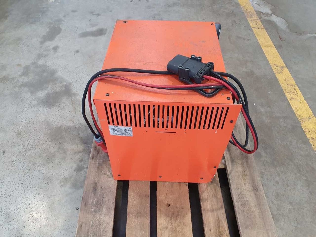 Лизинг на Toyota 8FBET15 / Batterie 07/2023 / HH: 4.3m! / 2.849h Toyota 8FBET15 / Batterie 07/2023 / HH: 4.3m! / 2.849h: слика 14 Лизинг на Toyota 8FBET15 / Batterie 07/2023 / HH: 4.3m! / 2.849h Toyota 8FBET15 / Batterie 07/2023 / HH: 4.3m! / 2.849h: слика 14