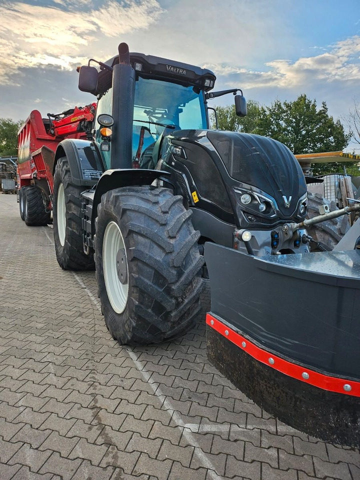 Valtra S374 / nur: 1.980h! / 06.2017 / Holzhacker - Кршач на дрва: слика 3 Valtra S374 / nur: 1.980h! / 06.2017 / Holzhacker - Кршач на дрва: слика 3