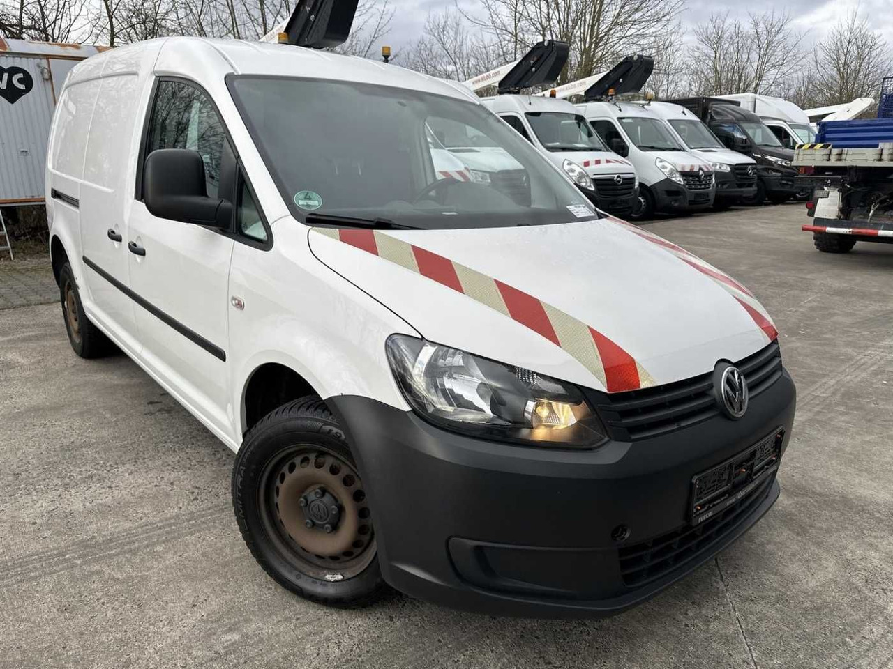 Volkswagen VW Caddy 2.0 TDI 4Motion Maxi Kasten Regal - Товарно комбе: слика 2 Volkswagen VW Caddy 2.0 TDI 4Motion Maxi Kasten Regal - Товарно комбе: слика 2