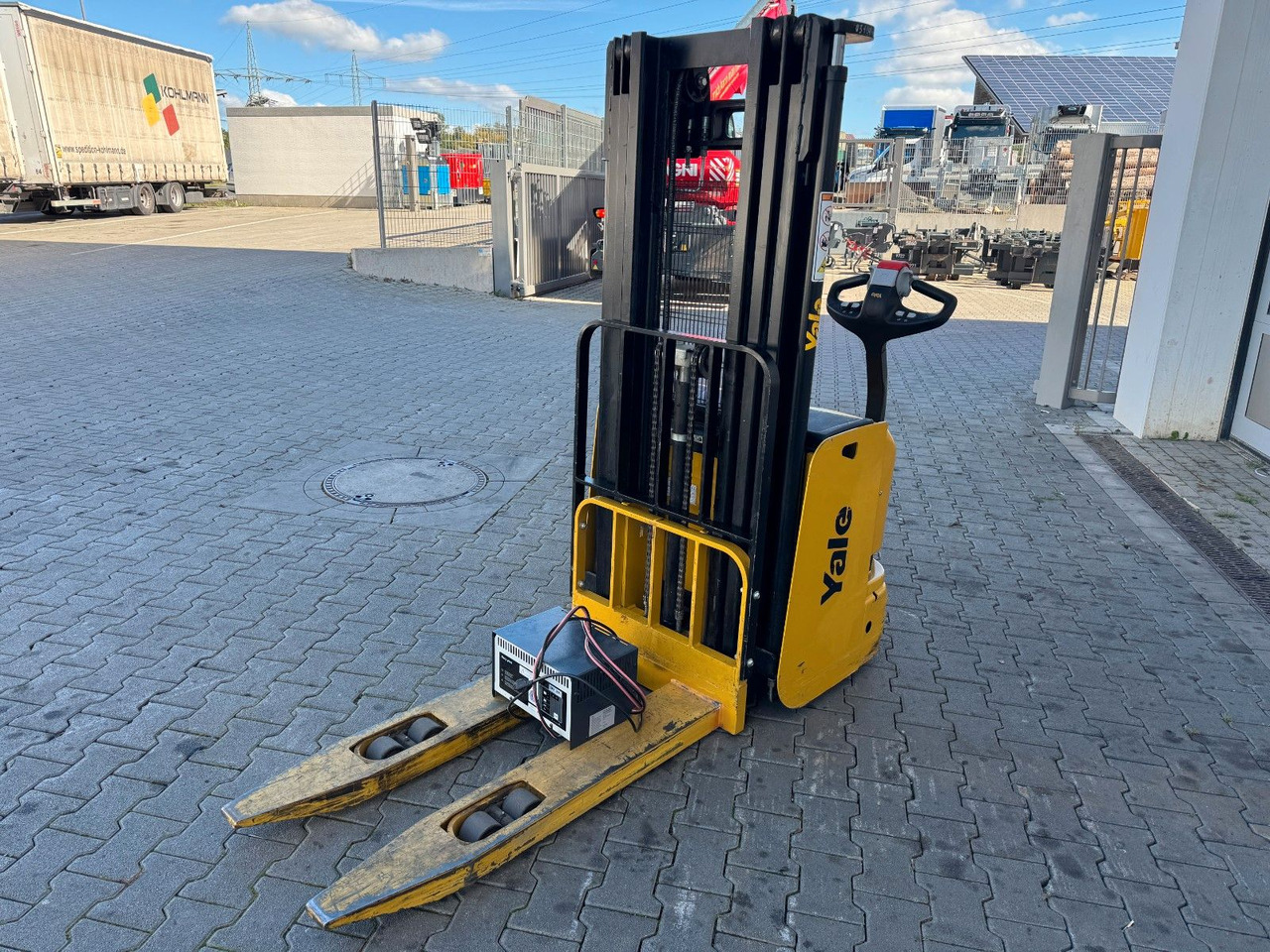 Yale MS 12 AC / Triplex: 4m! / nur 180h! / 2014 - Сложувач: слика 5 Yale MS 12 AC / Triplex: 4m! / nur 180h! / 2014 - Сложувач: слика 5