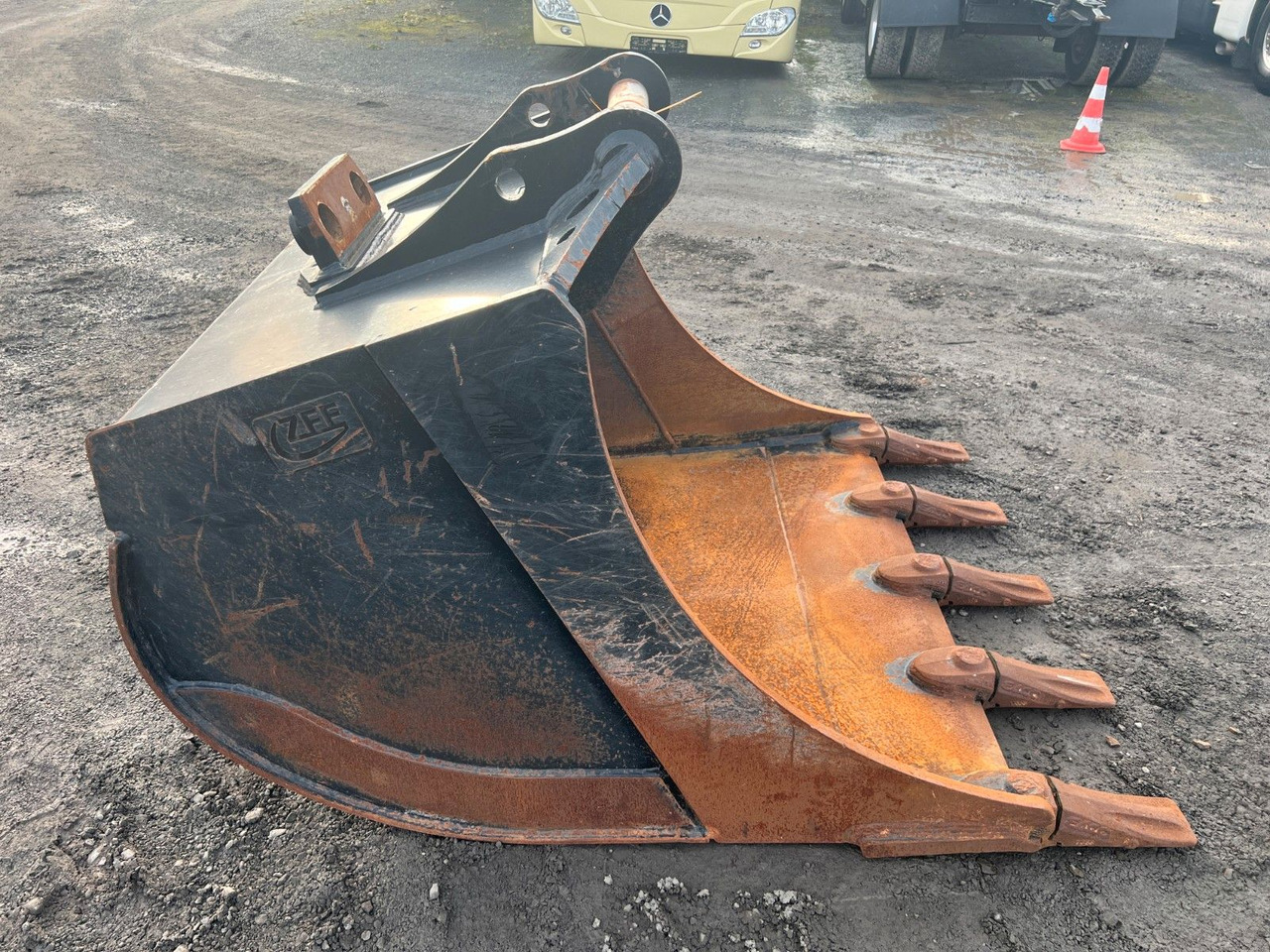 ZFE Tieflöffel / Löffel / MS21 / 1.400 mm / 2022 - Корпа за багер: слика 3 ZFE Tieflöffel / Löffel / MS21 / 1.400 mm / 2022 - Корпа за багер: слика 3