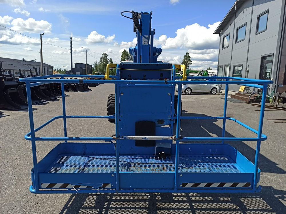 Genie Z-60/34J RT 4x4 Kuukulkija - Дигачка зглобна платформа: слика 3 Genie Z-60/34J RT 4x4 Kuukulkija - Дигачка зглобна платформа: слика 3
