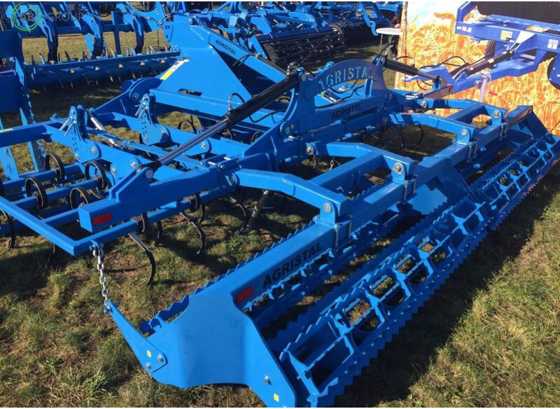 AGRISTAL Hydraulically folding seedbed cultivator/ - Култиватор: слика 3 AGRISTAL Hydraulically folding seedbed cultivator/ - Култиватор: слика 3