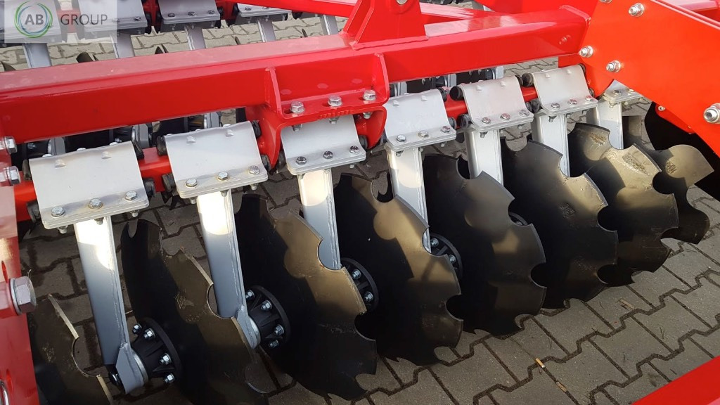 AMJ Agro hydraulic disc harrow ATOS XXL 6 m - Ситнач со дискови: слика 3 AMJ Agro hydraulic disc harrow ATOS XXL 6 m - Ситнач со дискови: слика 3