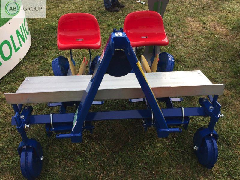 Agro-Osek 2-row seeding planter - Опрема за сеење: слика 1 Agro-Osek 2-row seeding planter - Опрема за сеење: слика 1