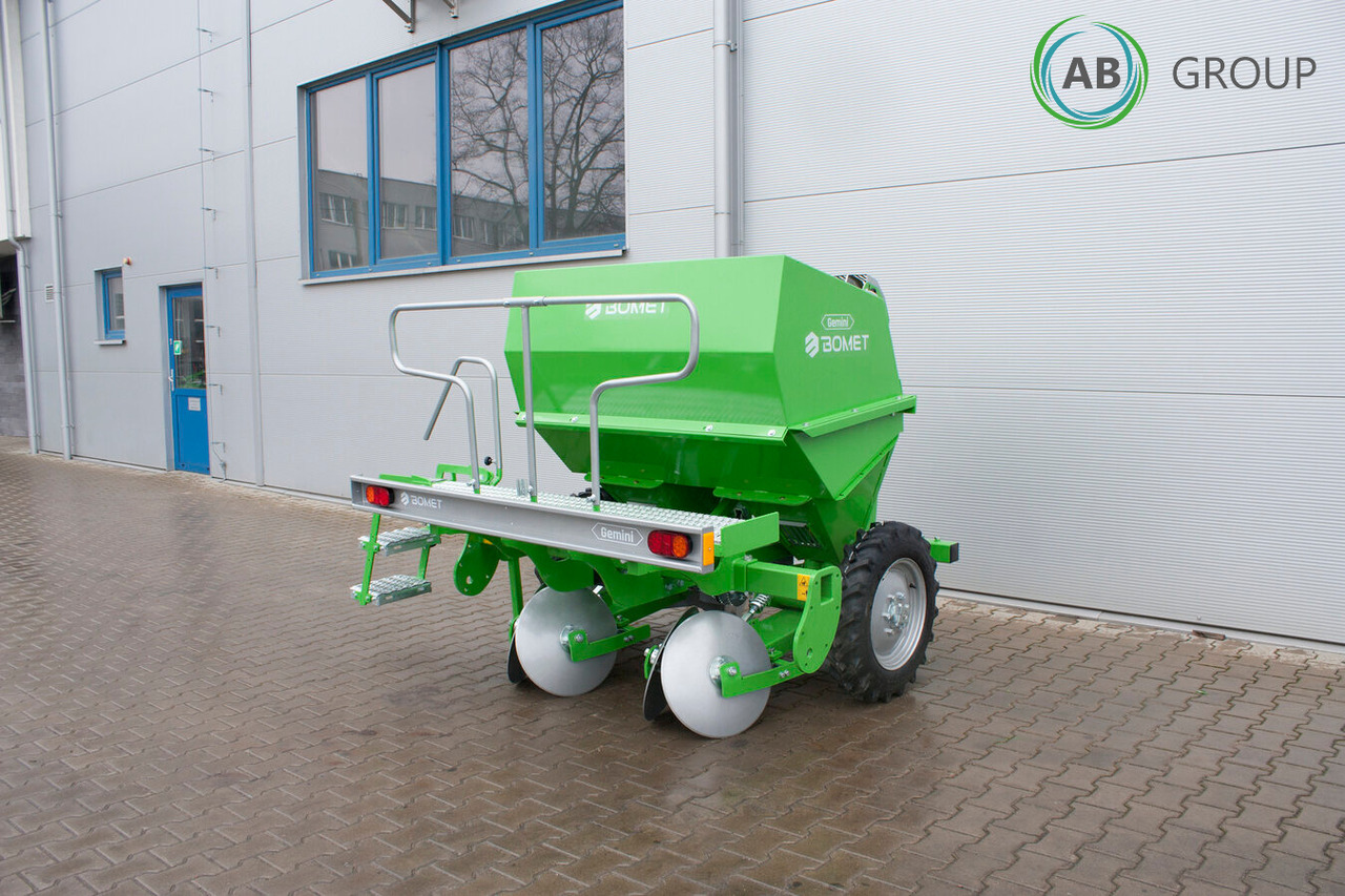 Bomet Gemini S339 two-row potato planter (inter-row width: 67.5 - 80 cm) - Садачка за компир: слика 4 Bomet Gemini S339 two-row potato planter (inter-row width: 67.5 - 80 cm) - Садачка за компир: слика 4