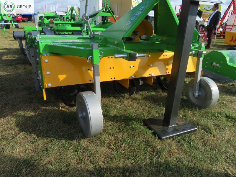 Bomet rotary tiller Vega U540, 1,8 m - Тракторска фреза: слика 1 Bomet rotary tiller Vega U540, 1,8 m - Тракторска фреза: слика 1