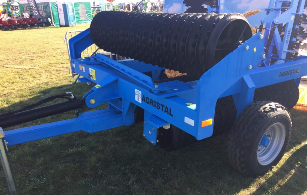 Cambridge hydraulically foldable roller 6.2 m 530 mm Agristal WUC - Ваљак за фарма: слика 1 Cambridge hydraulically foldable roller 6.2 m 530 mm Agristal WUC - Ваљак за фарма: слика 1