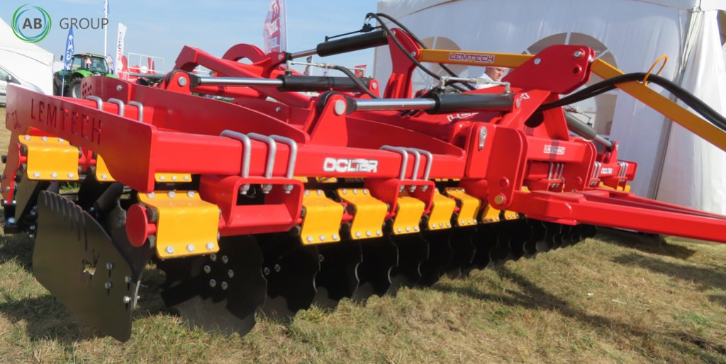 Lemtech hydraulic disc harrow with a Colter BTH45 4.5 m transport trolley - Ситнач со дискови: слика 3 Lemtech hydraulic disc harrow with a Colter BTH45 4.5 m transport trolley - Ситнач со дискови: слика 3