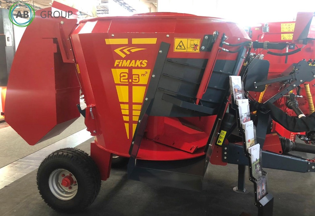 Mixer feeder Fimaks 2.5 m3 - Вагон за мешање сточна храна: слика 1 Mixer feeder Fimaks 2.5 m3 - Вагон за мешање сточна храна: слика 1