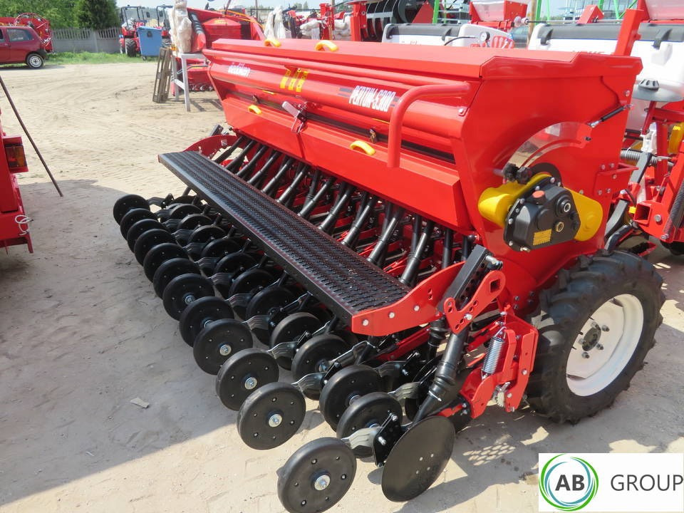 Ozdoken grain seeder Pertum S300, 3 m - single-disc coulter type - on stock - Семенска дупчалка: слика 1 Ozdoken grain seeder Pertum S300, 3 m - single-disc coulter type - on stock - Семенска дупчалка: слика 1