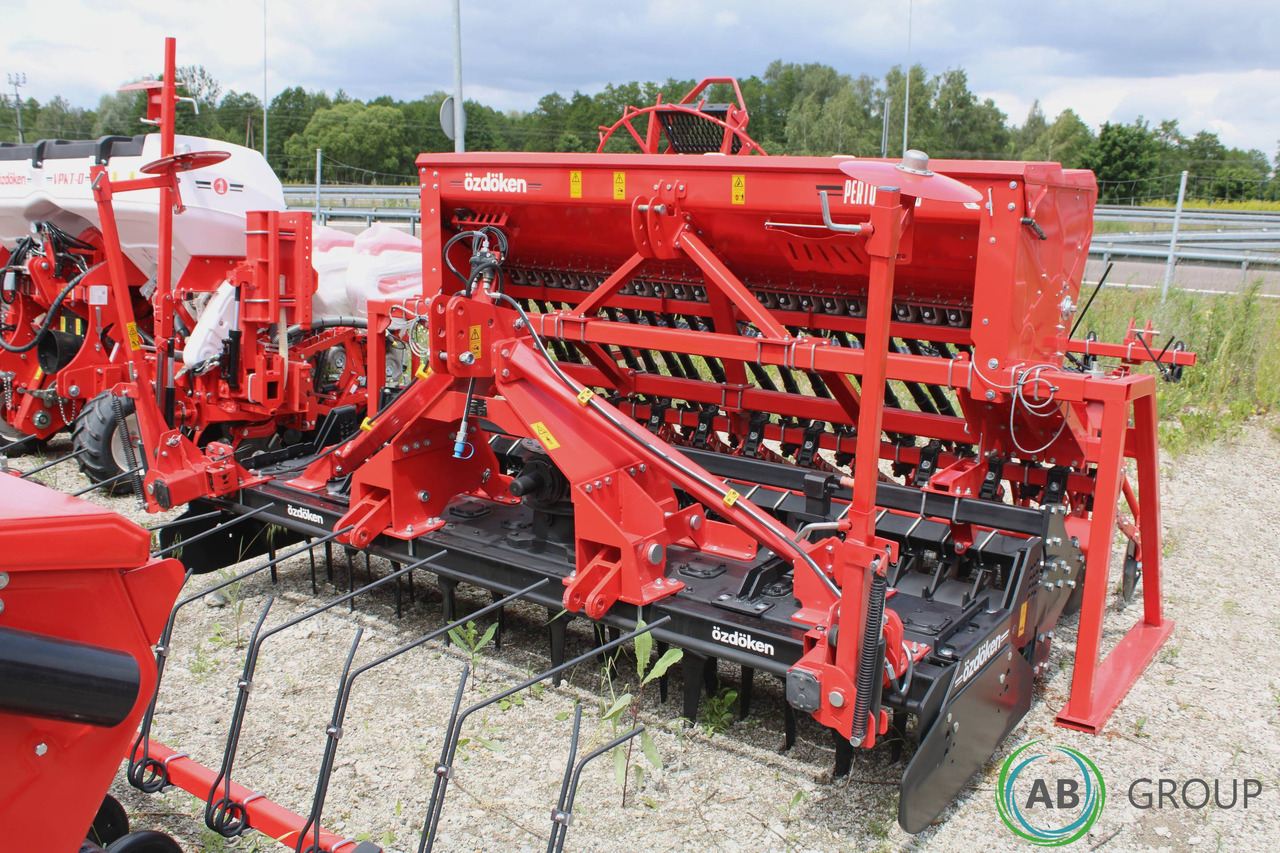 Seedbed and seeding unit mounted on Ozdoken Pertum CS-300 active harrow – single-disc coulter, Packer roller - Комбајнска семенска дупчалка: слика 1 Seedbed and seeding unit mounted on Ozdoken Pertum CS-300 active harrow – single-disc coulter, Packer roller - Комбајнска семенска дупчалка: слика 1