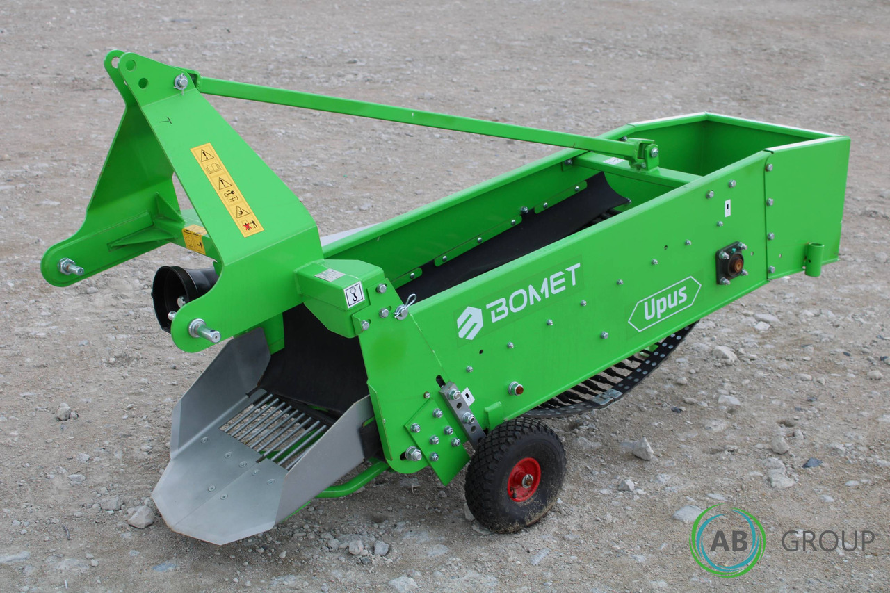 Single-row conveyor potato digger Bomet Upus Z656 - Комбајн за компир: слика 2 Single-row conveyor potato digger Bomet Upus Z656 - Комбајн за компир: слика 2