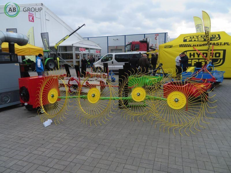 Taret rake-tedder Z 213 / PZK-4 - Превртувач и гребло: слика 1 Taret rake-tedder Z 213 / PZK-4 - Превртувач и гребло: слика 1