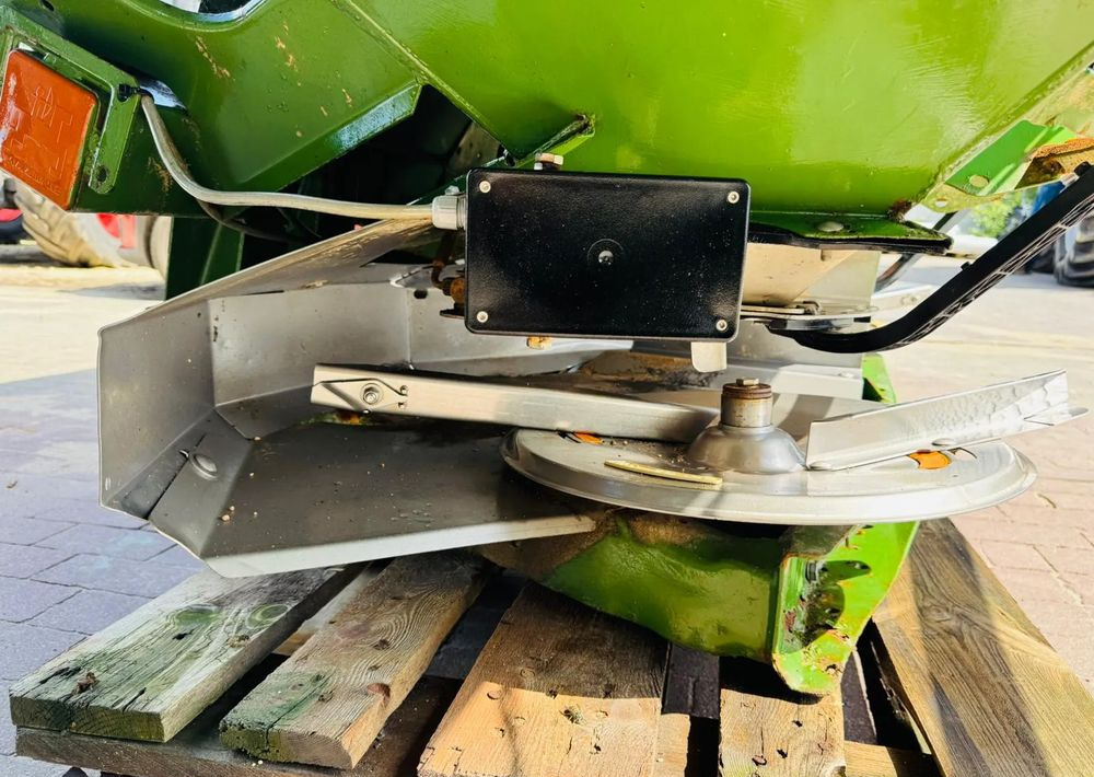 Amazone ZA-M maxiS - Распрскувач на вештачко ѓубриво: слика 2 Amazone ZA-M maxiS - Распрскувач на вештачко ѓубриво: слика 2