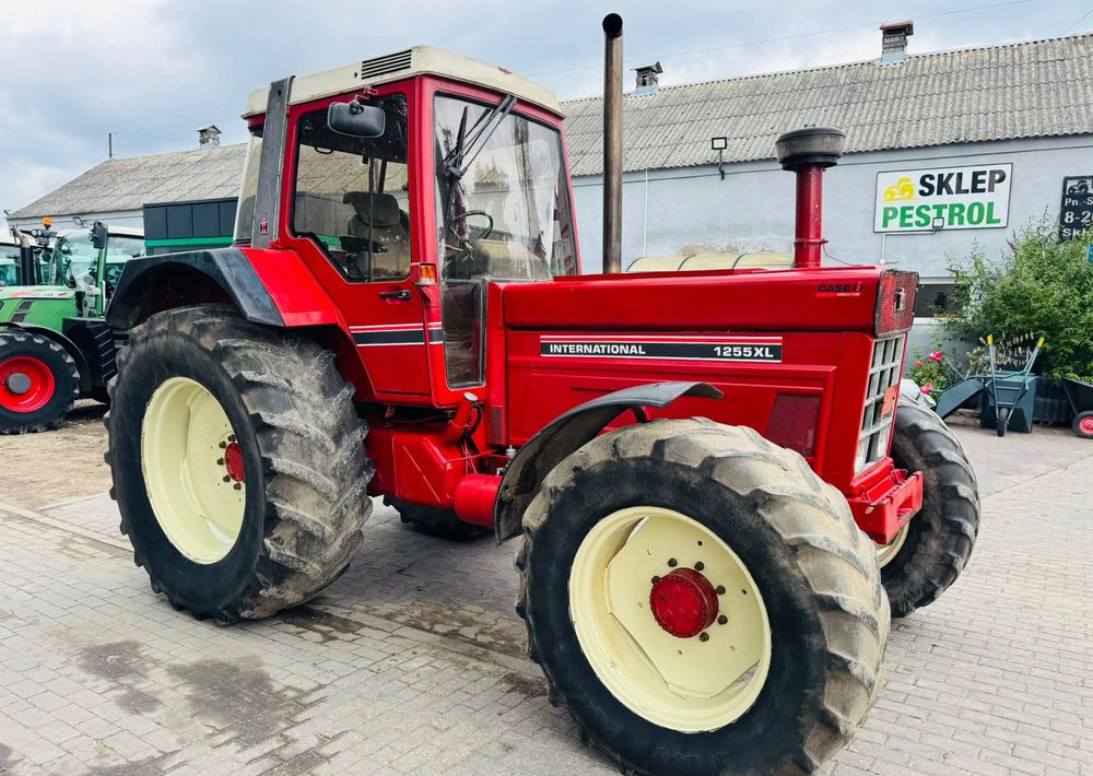 Case IH 1255 XL - Трактор: слика 5 Case IH 1255 XL - Трактор: слика 5