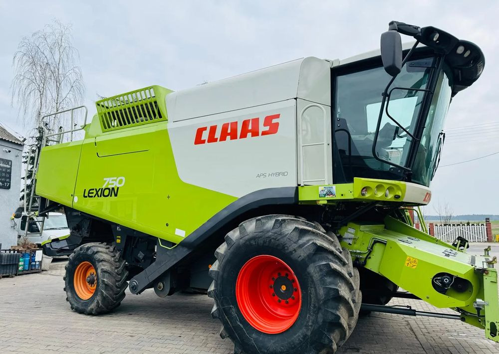 Claas LEXION 750 APS HYBRID - Комбајн: слика 3 Claas LEXION 750 APS HYBRID - Комбајн: слика 3
