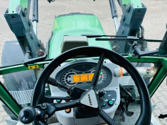 Fendt 211 VARIO TMS - Трактор: слика 3 Fendt 211 VARIO TMS - Трактор: слика 3