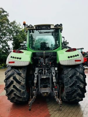 Fendt 724 VARIO PROFI - Трактор: слика 4 Fendt 724 VARIO PROFI - Трактор: слика 4