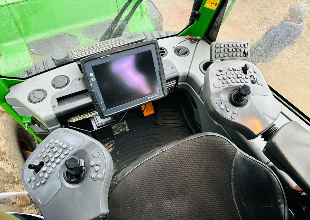 Лизинг на  John Deere 1910E John Deere 1910E: слика 15