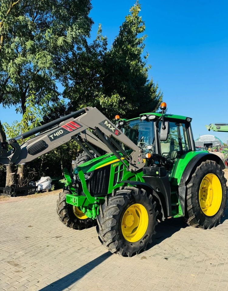 John Deere 6110M - Трактор: слика 1 John Deere 6110M - Трактор: слика 1
