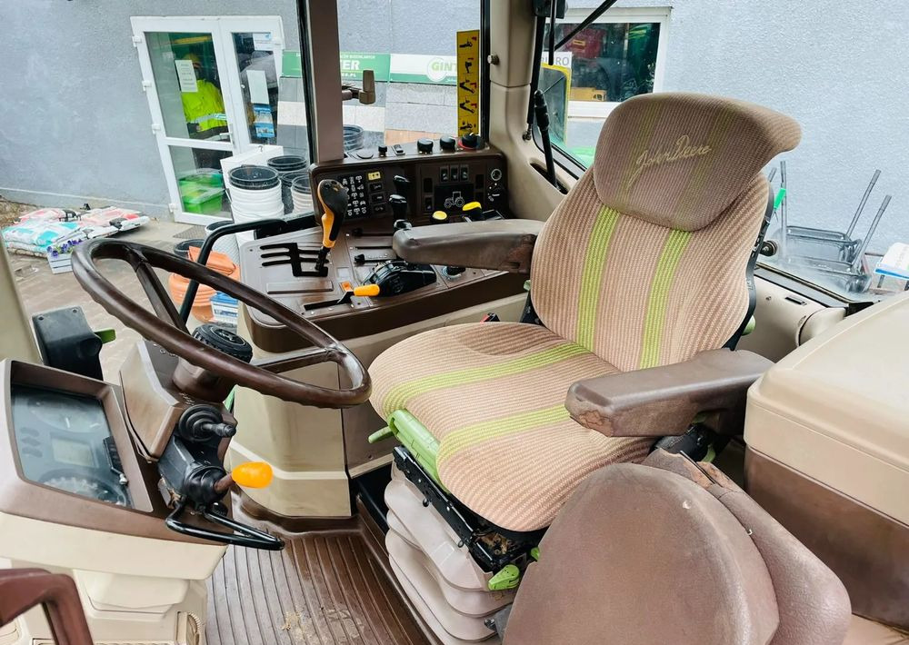 John Deere 6920 - Трактор: слика 2 John Deere 6920 - Трактор: слика 2