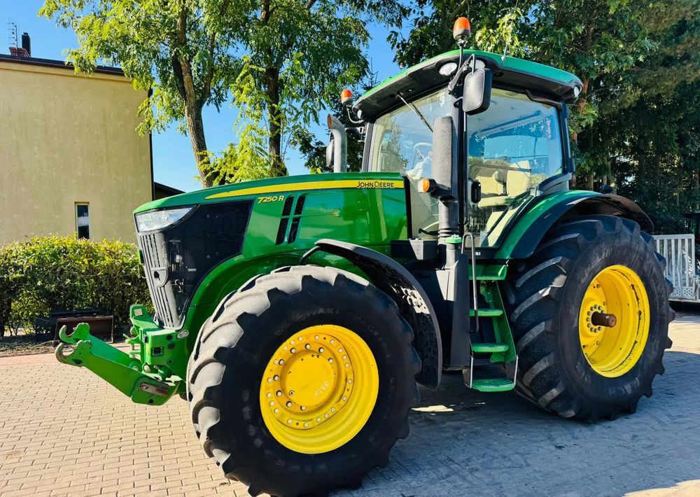 John Deere 7250R - Трактор: слика 2 John Deere 7250R - Трактор: слика 2