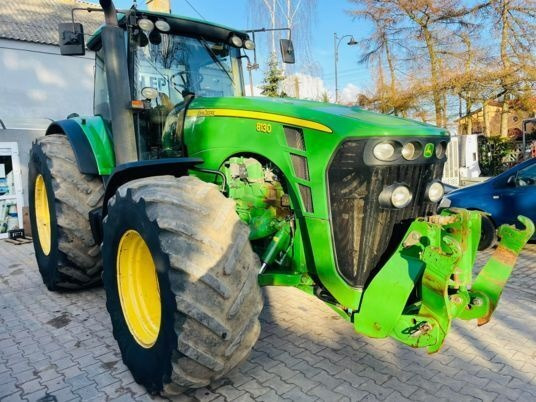 John Deere 8130 - Трактор: слика 1 John Deere 8130 - Трактор: слика 1
