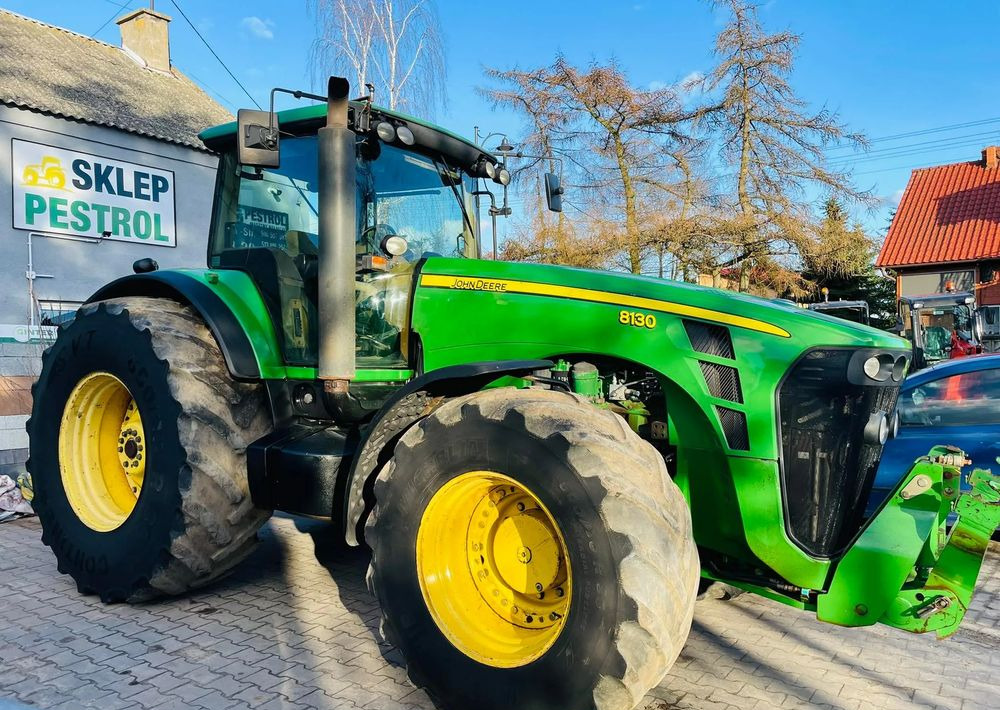 John Deere 8130 - Трактор: слика 1 John Deere 8130 - Трактор: слика 1