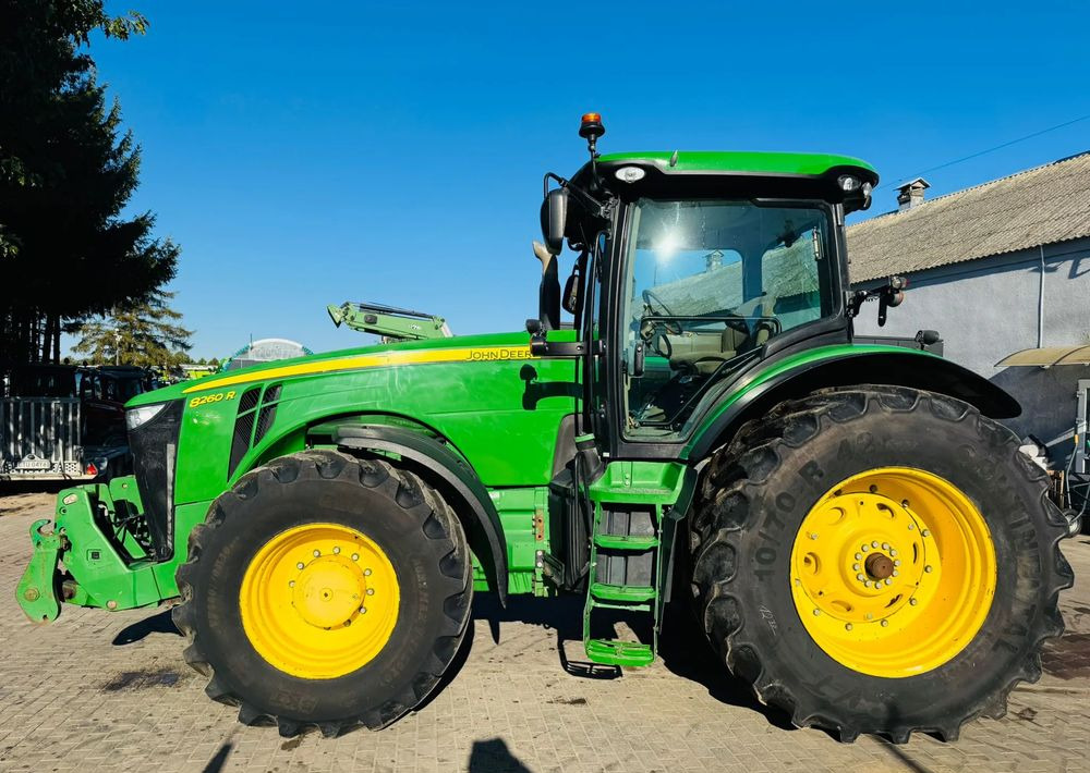 John Deere 8260R - Трактор: слика 5 John Deere 8260R - Трактор: слика 5