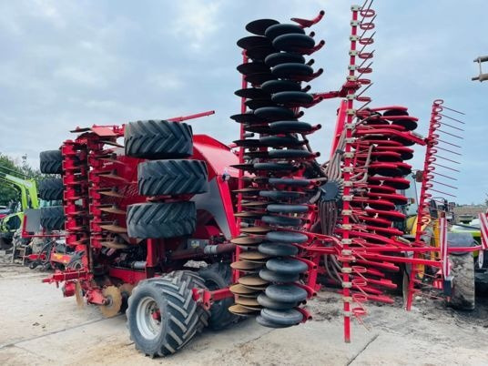 Kverneland u-drill 600 - Комбајнска семенска дупчалка: слика 1 Kverneland u-drill 600 - Комбајнска семенска дупчалка: слика 1