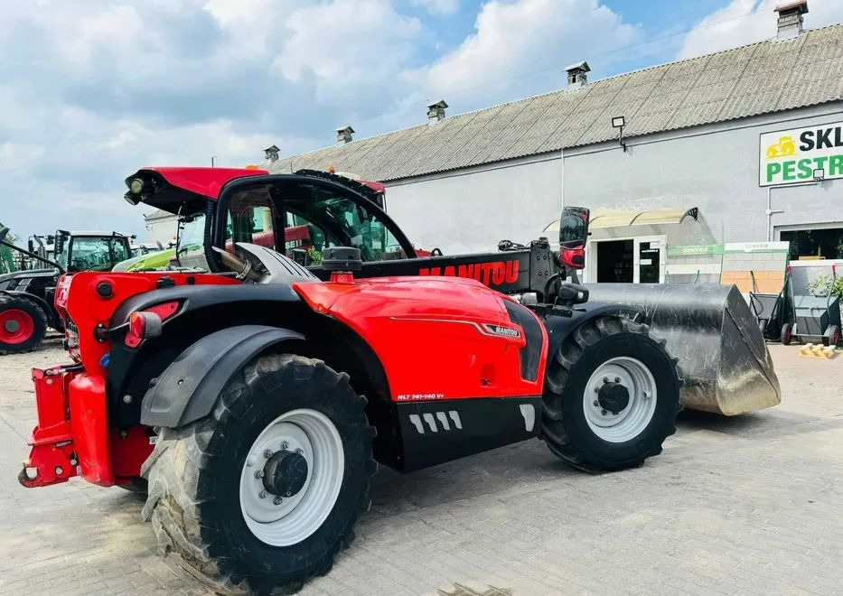 Manitou 741-140 V+ PREMIUM - Телескопски ракувач: слика 2 Manitou 741-140 V+ PREMIUM - Телескопски ракувач: слика 2
