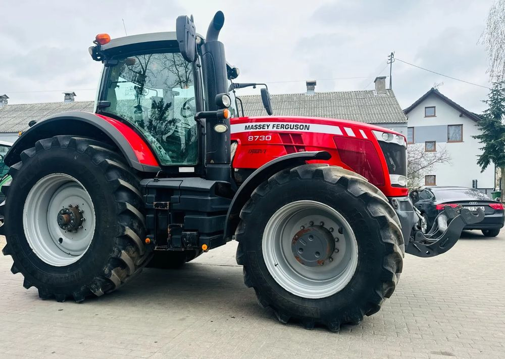Massey Ferguson 8680 Dyna-VT - Трактор: слика 3 Massey Ferguson 8680 Dyna-VT - Трактор: слика 3