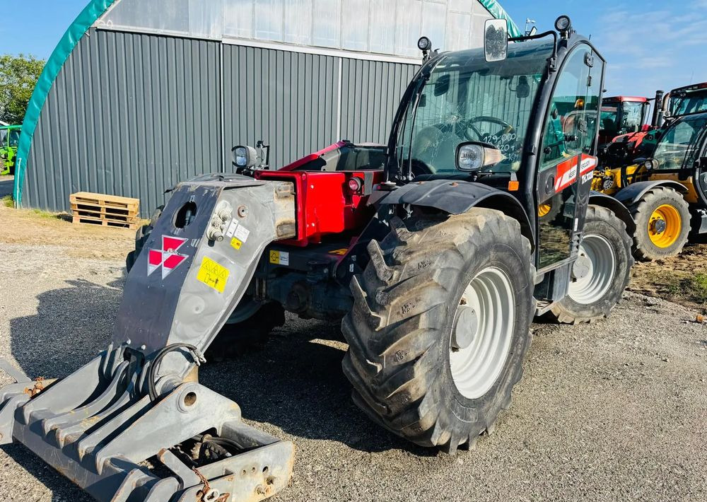 Massey Ferguson TH 70.38 - Телескопски ракувач: слика 2 Massey Ferguson TH 70.38 - Телескопски ракувач: слика 2