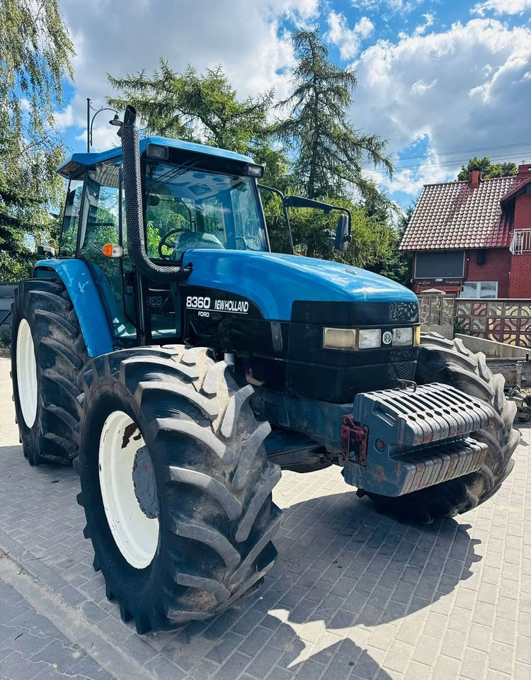 New Holland 8360 - Трактор: слика 3 New Holland 8360 - Трактор: слика 3