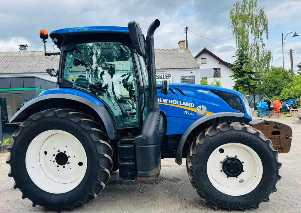 New Holland T6.175 AUTOCOMMAND - Трактор: слика 1 New Holland T6.175 AUTOCOMMAND - Трактор: слика 1