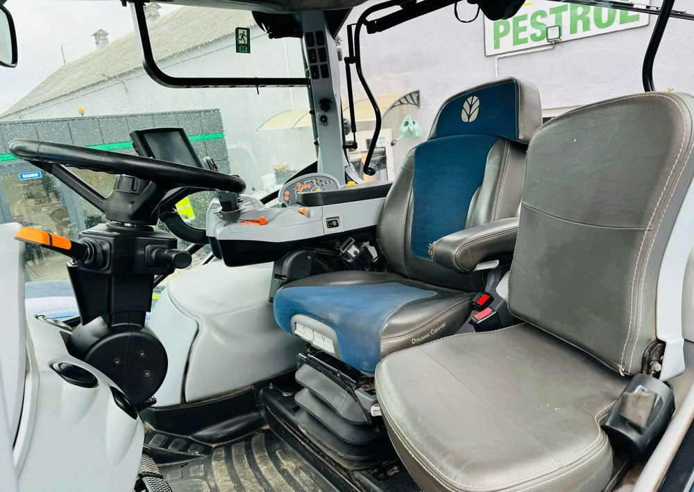 Трактор New Holland T7.230 AUTOCOMMAND: слика 8 Трактор New Holland T7.230 AUTOCOMMAND: слика 8