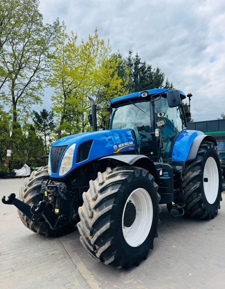 New Holland T7.260 Powercommand - Трактор: слика 1 New Holland T7.260 Powercommand - Трактор: слика 1