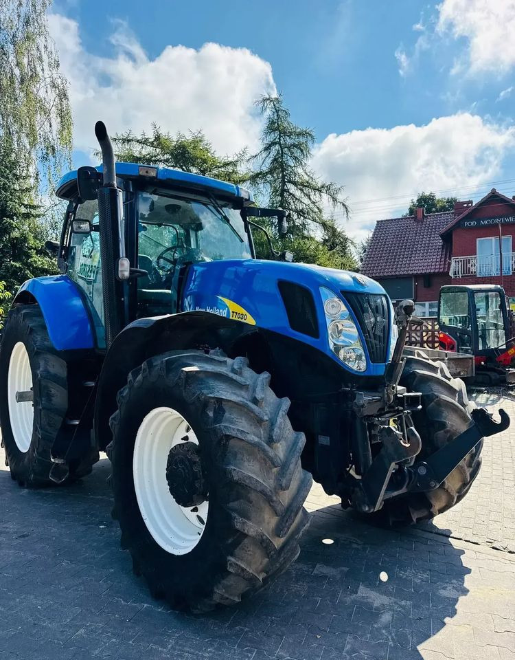 New Holland T7030 - Трактор: слика 1 New Holland T7030 - Трактор: слика 1